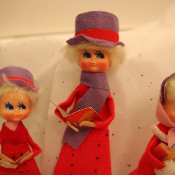 Vintage Christmas Trio of carolers on styrofoam Made in Japan - Picture 2 of 5
